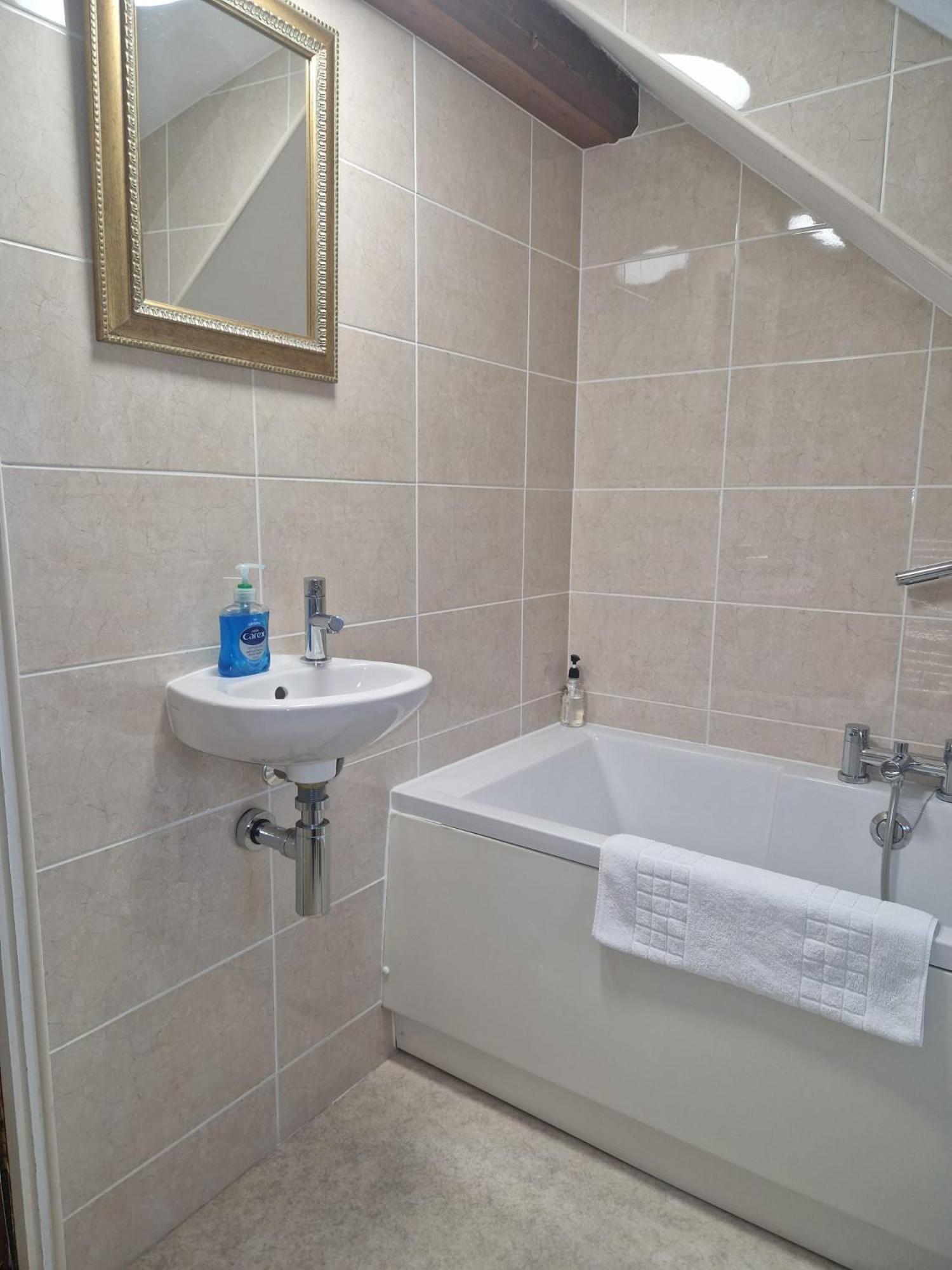 Hereford - Falcon House - Spacious 5 Bedroom House With Games Room - Sleeps 14 Guests - Great Property For Family & Friends Gathering Together - Hosted By Rentmyhouse Экстерьер фото